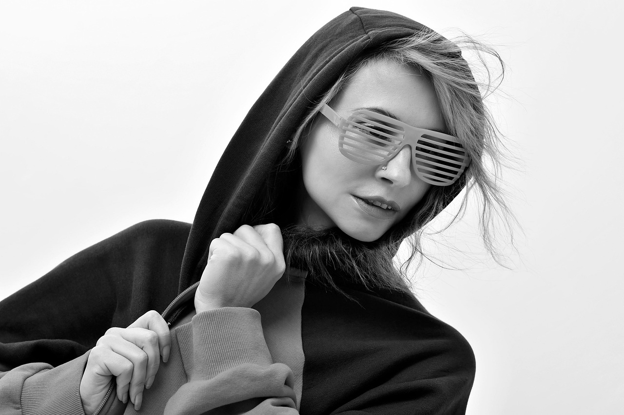 portrait, glasses, hood, young woman, woman, person, model, pose, hoodie, sport suit, hoody, wrap up, fashion, style, bw, monochrome, black and white photo, woman, woman, woman, hoodie, hoodie, hoodie, hoodie, hoodie, fashion, fashion, fashion, fashion, fashion